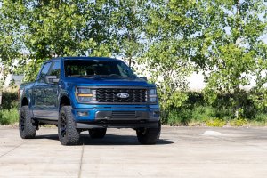 Ford F-150 Suspension Lift Kit - Rough Country - 3 Inch Lift Kit | Forged UCA | M1/M1 - '21-'23